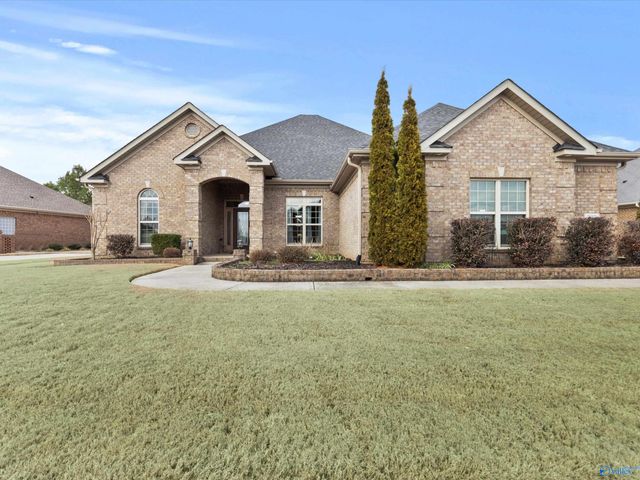 222 Legendwood Drive, Madison, AL 35757