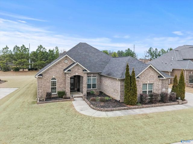 222 Legendwood Drive, Madison, AL 35757