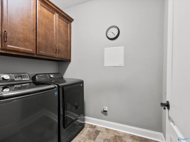 222 Legendwood Drive, Madison, AL 35757