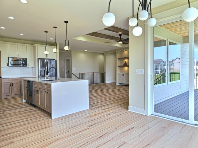 17316 Northview Drive, Urbandale, IA 50263