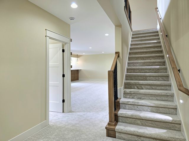 17316 Northview Drive, Urbandale, IA 50263