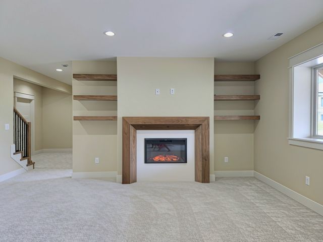 17316 Northview Drive, Urbandale, IA 50263