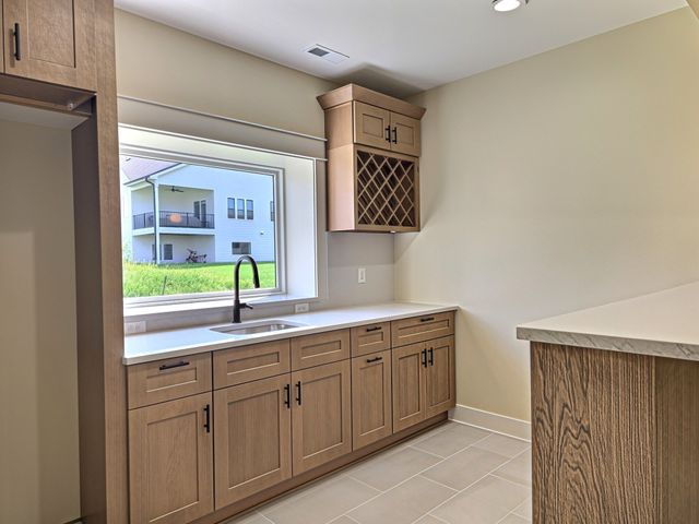17316 Northview Drive, Urbandale, IA 50263