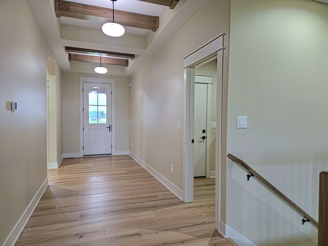 17316 Northview Drive, Urbandale, IA 50263