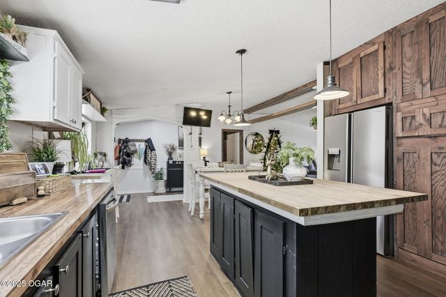 28834 Fir Road, Carl Junction, MO 64834