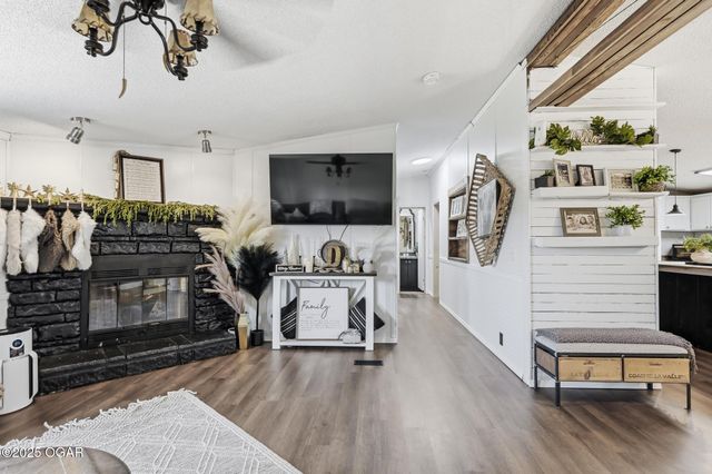 28834 Fir Road, Carl Junction, MO 64834