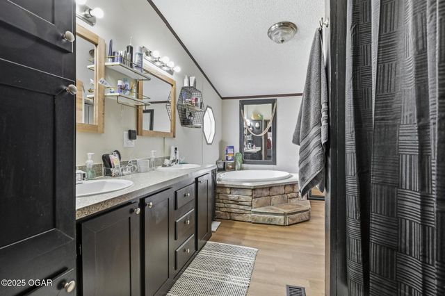 28834 Fir Road, Carl Junction, MO 64834