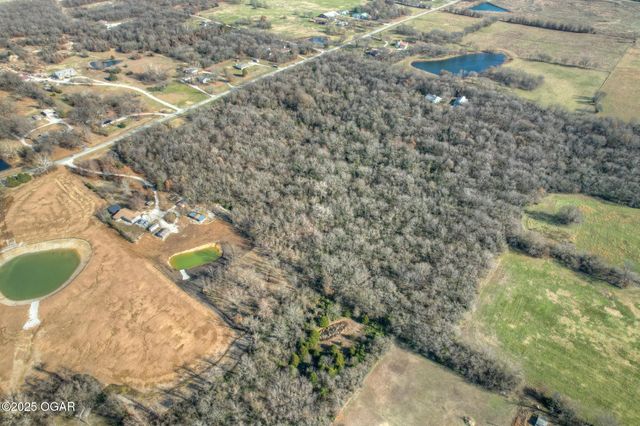 28834 Fir Road, Carl Junction, MO 64834