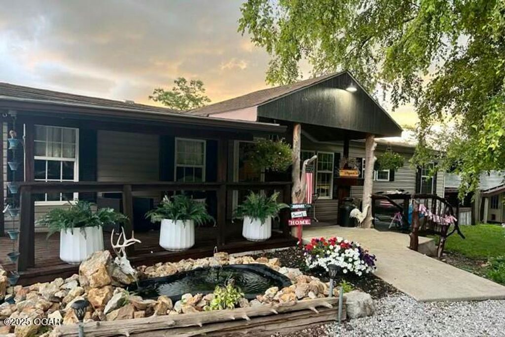 28834 Fir Road, Carl Junction, MO 64834