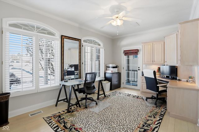 9224 Bluestone Circle, Indianapolis, IN 46236