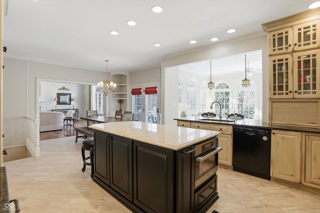 9224 Bluestone Circle, Indianapolis, IN 46236