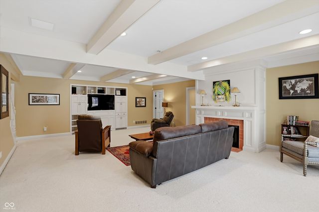 9224 Bluestone Circle, Indianapolis, IN 46236