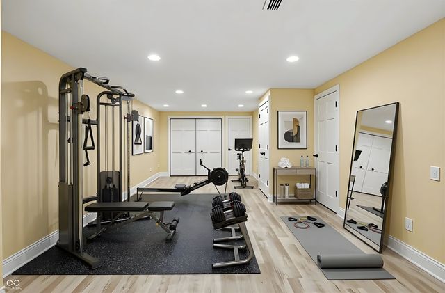 9224 Bluestone Circle, Indianapolis, IN 46236