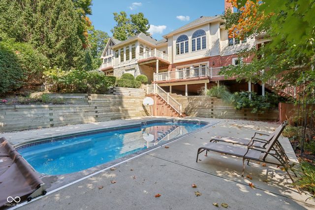 9224 Bluestone Circle, Indianapolis, IN 46236