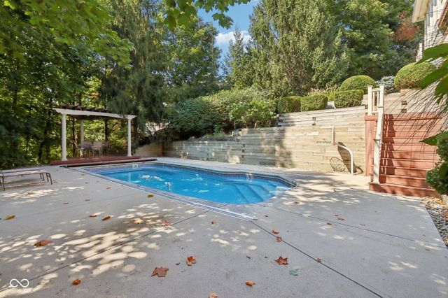 9224 Bluestone Circle, Indianapolis, IN 46236