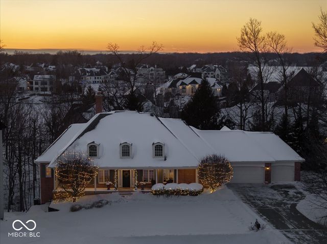 9224 Bluestone Circle, Indianapolis, IN 46236