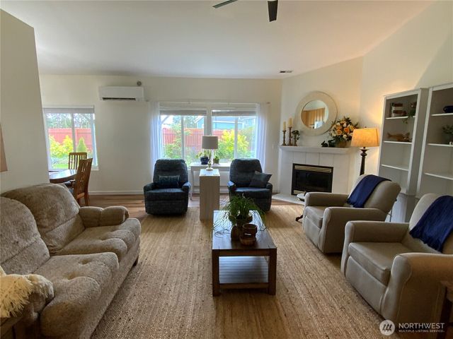 1204 199th Street E, Spanaway, WA 98387