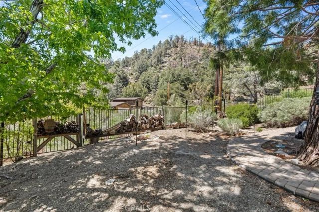 1090 Rivera, Wrightwood, CA 92397