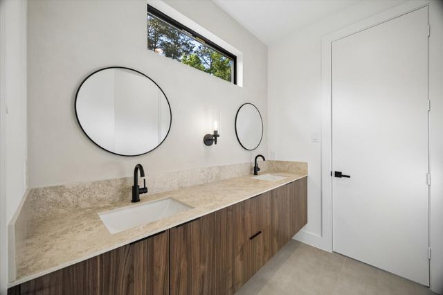 10943 Mockingbird Place, Conroe, TX 77385