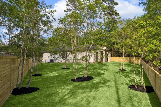 10943 Mockingbird Place, Conroe, TX 77385