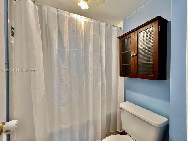 7135 COLLINS AVE 811, Miami Beach, FL 33141