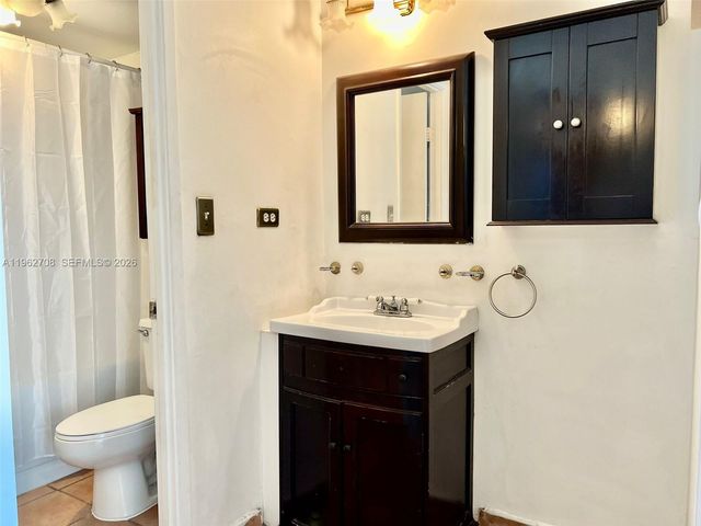 7135 COLLINS AVE 811, Miami Beach, FL 33141