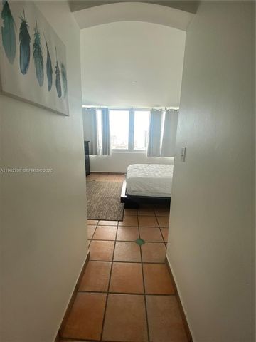 7135 COLLINS AVE 811, Miami Beach, FL 33141