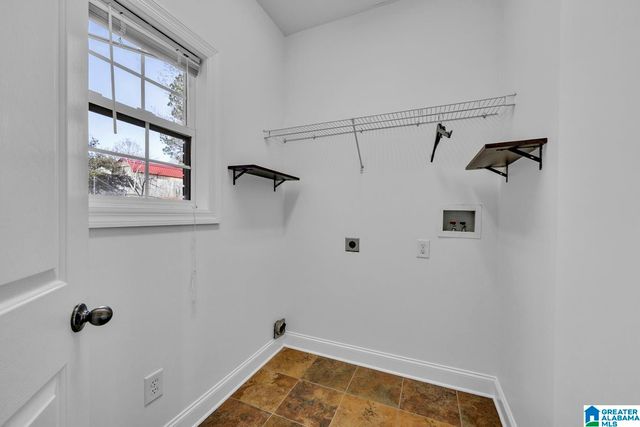 6046 LAKESIDE DRIVE, Mount Olive, AL 35117