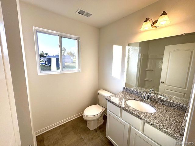 424 Hogarth, Waterford Charter Township, MI 48328