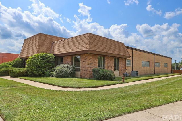 1350 Chase Street, Algonquin, IL 60102