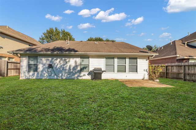 3326 Pebble Beach Lane, Pearland, TX 77584