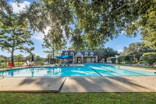 3326 Pebble Beach Lane, Pearland, TX 77584