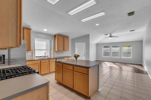 3326 Pebble Beach Lane, Pearland, TX 77584