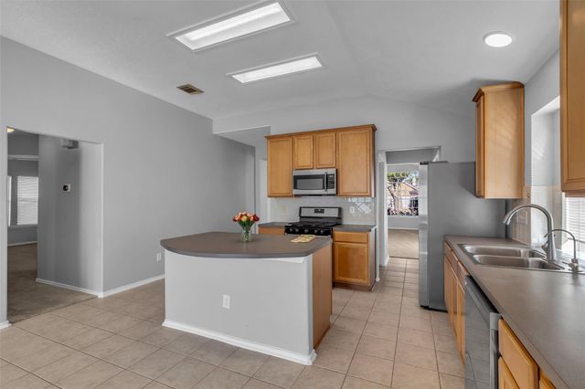 3326 Pebble Beach Lane, Pearland, TX 77584