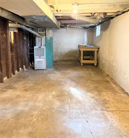 1435 4th Street, Des Moines, IA 50314