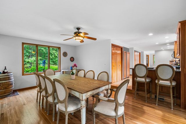 165 East St, Upton, MA 01568