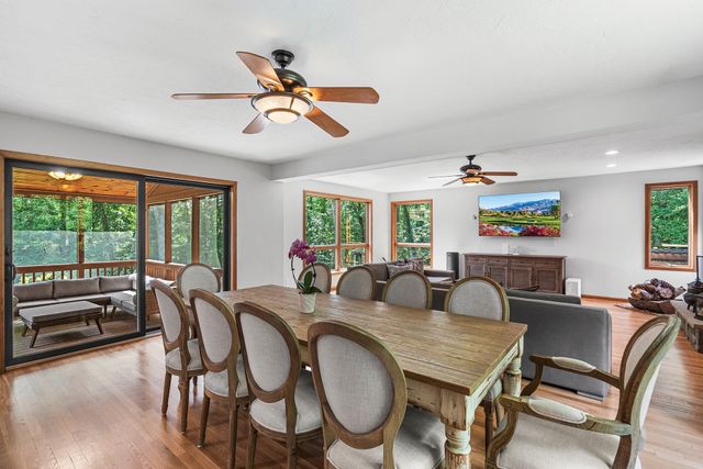 165 East St, Upton, MA 01568