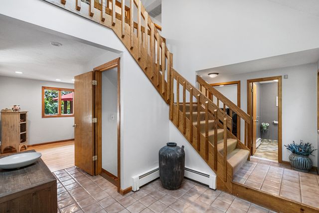 165 East St, Upton, MA 01568