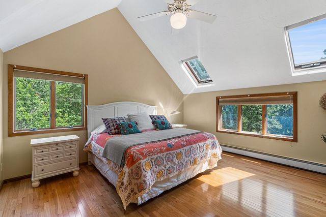 165 East St, Upton, MA 01568