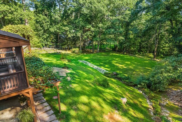 165 East St, Upton, MA 01568