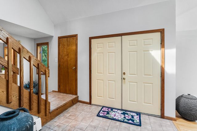 165 East St, Upton, MA 01568