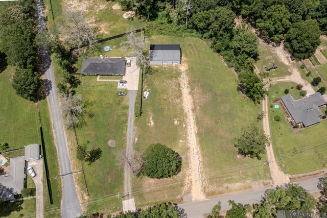 24063 Joe May Rd, Denham Springs, LA 70726