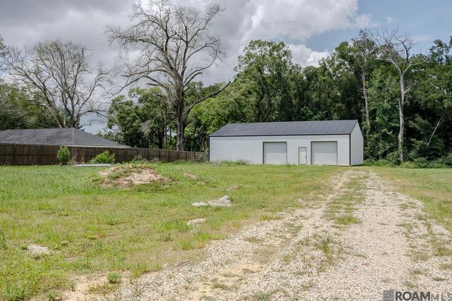 24063 Joe May Rd, Denham Springs, LA 70726