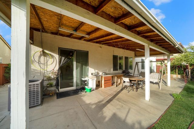 3626 Whispering Oak Dr, Ceres, CA 95307