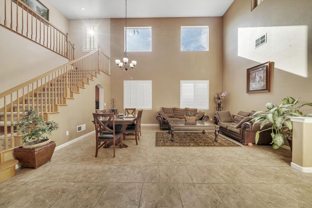 3626 Whispering Oak Dr, Ceres, CA 95307