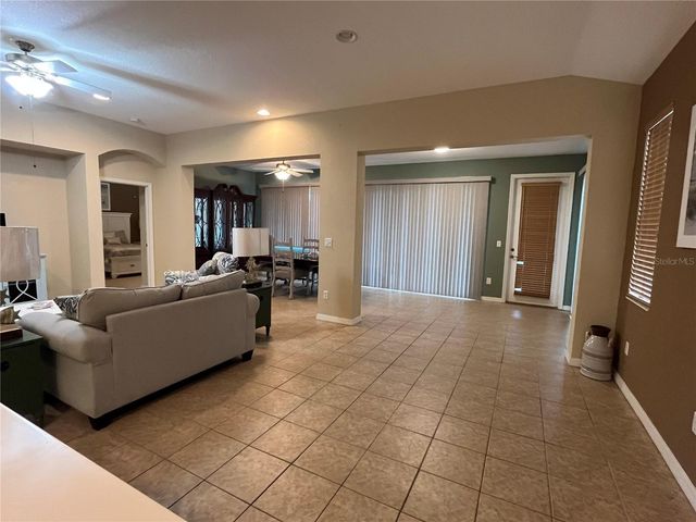 405 GRAND CHATEAUX WAY, Sun City Center, FL 33573