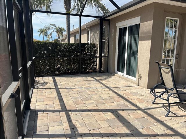 405 GRAND CHATEAUX WAY, Sun City Center, FL 33573