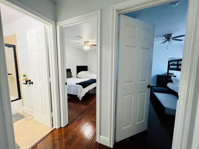 3616 Elysian Street, Houston, TX 77009