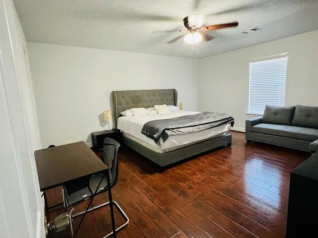 3616 Elysian Street, Houston, TX 77009