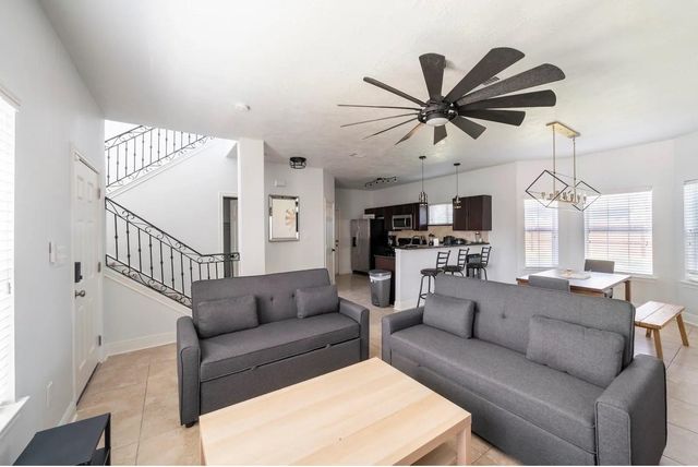3616 Elysian Street, Houston, TX 77009